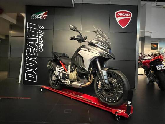 DUCATI MULTISTRADA 1200 V4 S DUCATI MULTISTRADA 1200 V4 S
